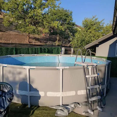 Yellow Hill Batinac *